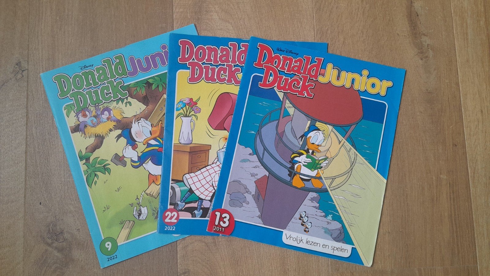 3 x Donald Duck Junior uit 2011 en 2022, Meerdere stripboeken, Ophalen of Verzenden, Gelezen