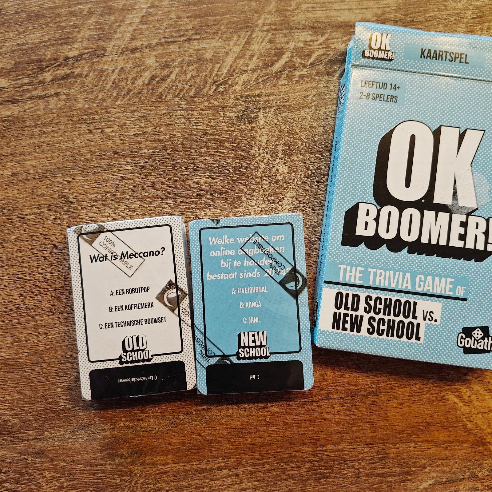 OK Boomer! Het Trivia Kaartspel - Old School vs. New School, Vijf spelers of meer, Ophalen, Zo goed als nieuw, Goliath