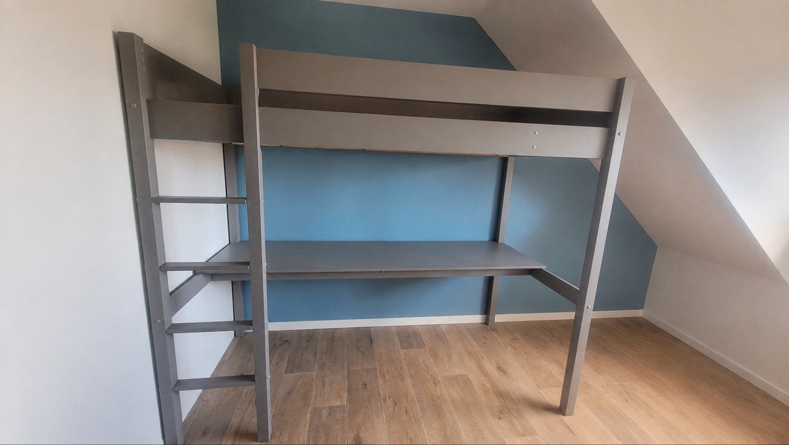Hoogslaper met bureau - Petit Amelie, Huis en Inrichting, Slaapkamer | Stapelbedden en Hoogslapers, Ophalen, Hoogslaper, Eenpersoons