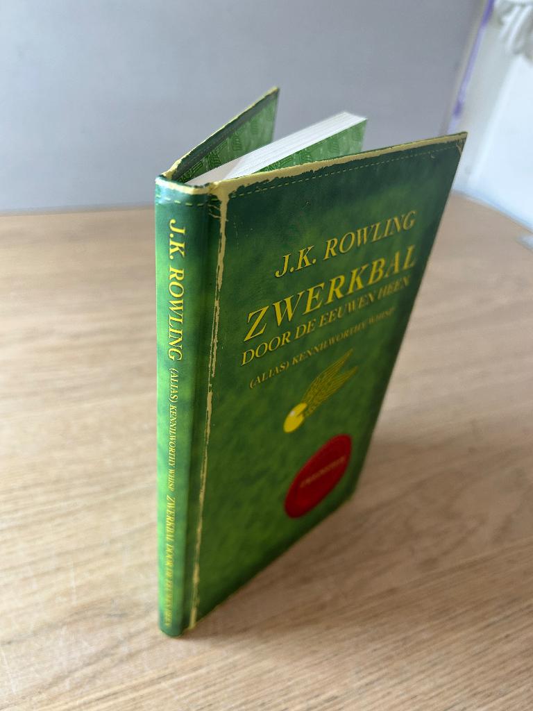 Zwerkbal door de Eeuwen heen | Harry Potter, Verzamelen, Ophalen of Verzenden, Zo goed als nieuw, Boek of Poster