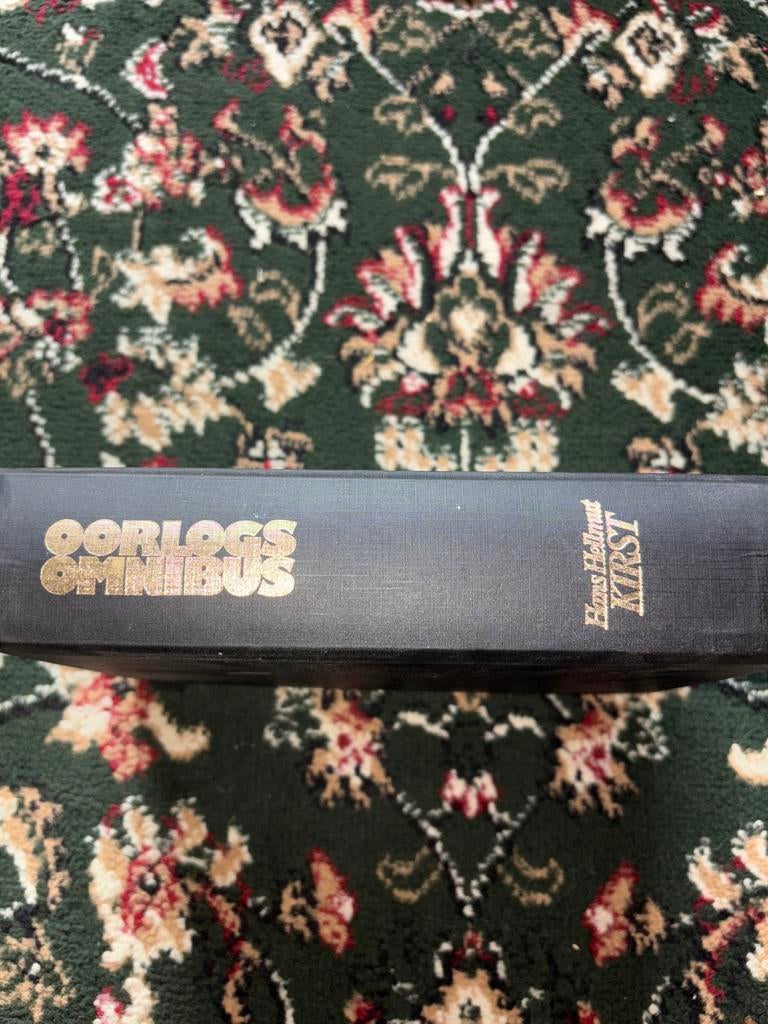 Oorlogs Omnibus - Hans Hellmut Kirst, Boeken, Oorlog en Militair, Ophalen of Verzenden, Niet van toepassing, Gelezen, Algemeen