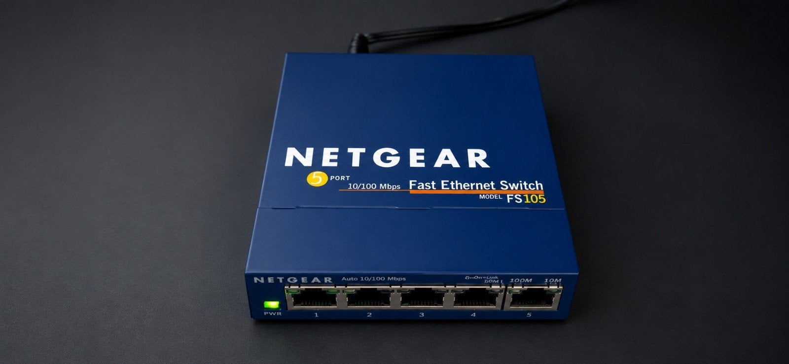 🌐Netgear FS105 v2 5-poorts switch incl. adapter + garantie✅, Computers en Software, Netgear, Refurbished, Ophalen of Verzenden