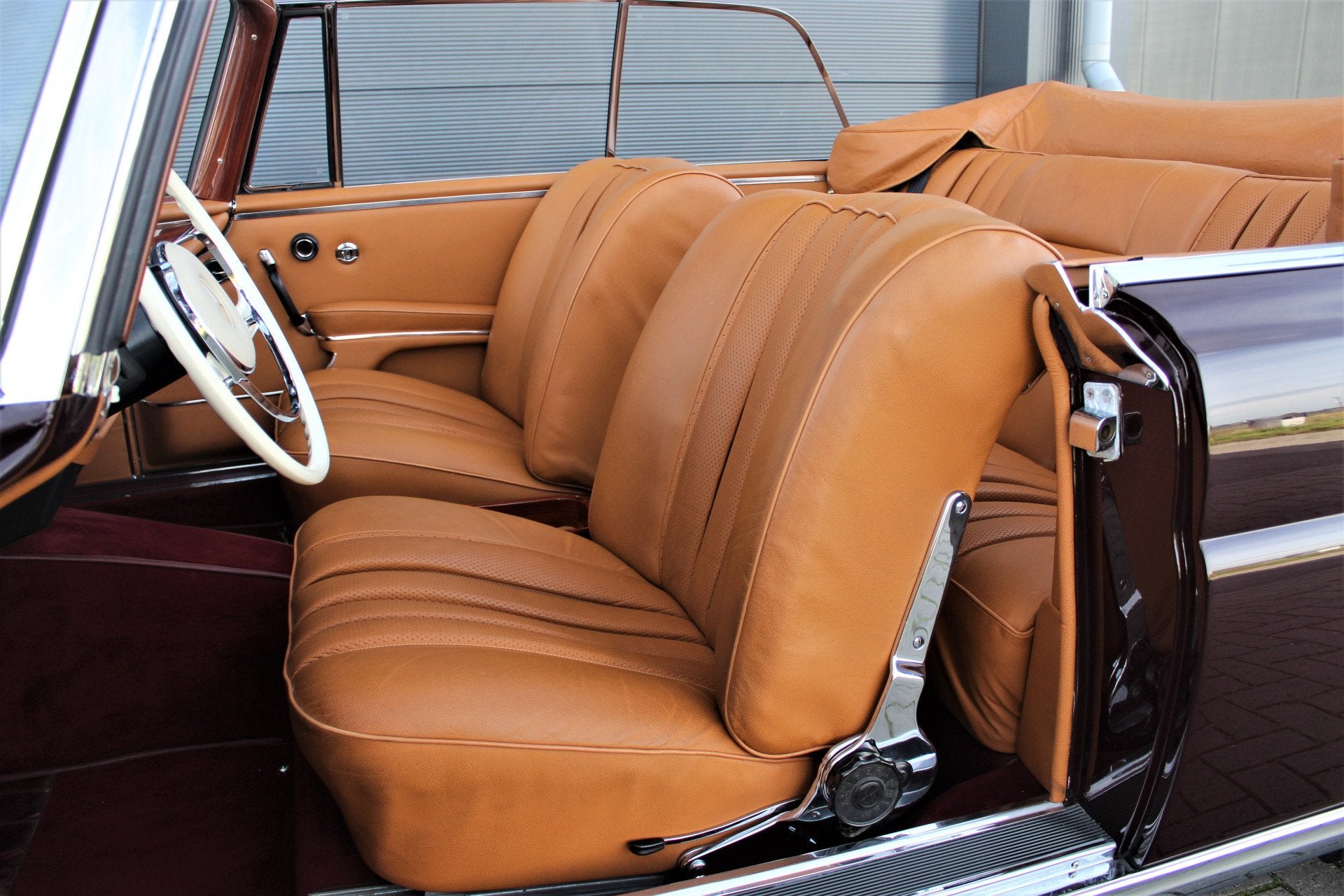 Mercedes-Benz S-Klasse 220 SE W111 Cabriolet (bj 1966), foto 6