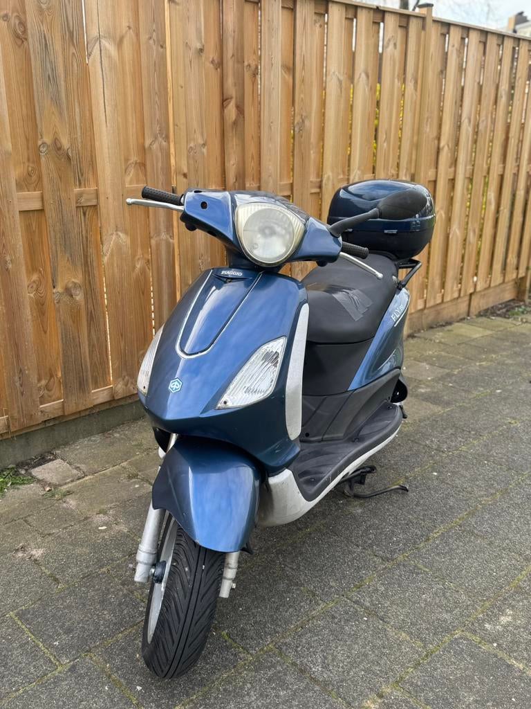 Piaggio fly - 2011 snor, Ophalen of Verzenden, Zo goed als nieuw, Benzine, Piaggio