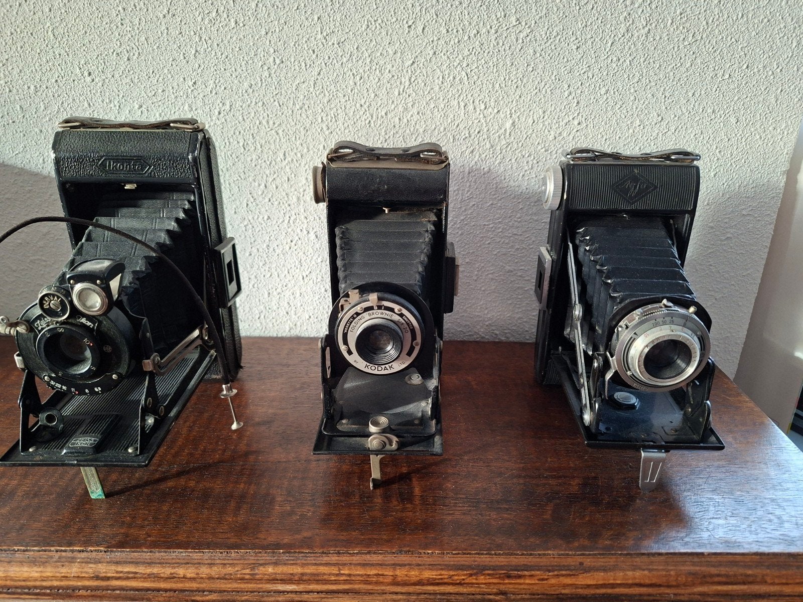 3 Vintage Camera's: Agfa, Kodak Brownie, Ikonta Zeiss Ikon, Ophalen of Verzenden, Fototoestel