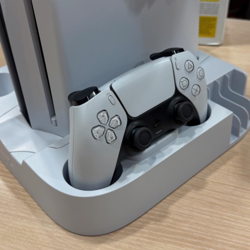 Sony Playstation 5 Slim 1TB Disc versie garantie tot 04/2028, Sony, Zo goed als nieuw, Support@sony.com, 1-7-1 Konan, Minato-ku
Tokyo 108-0075
Japan