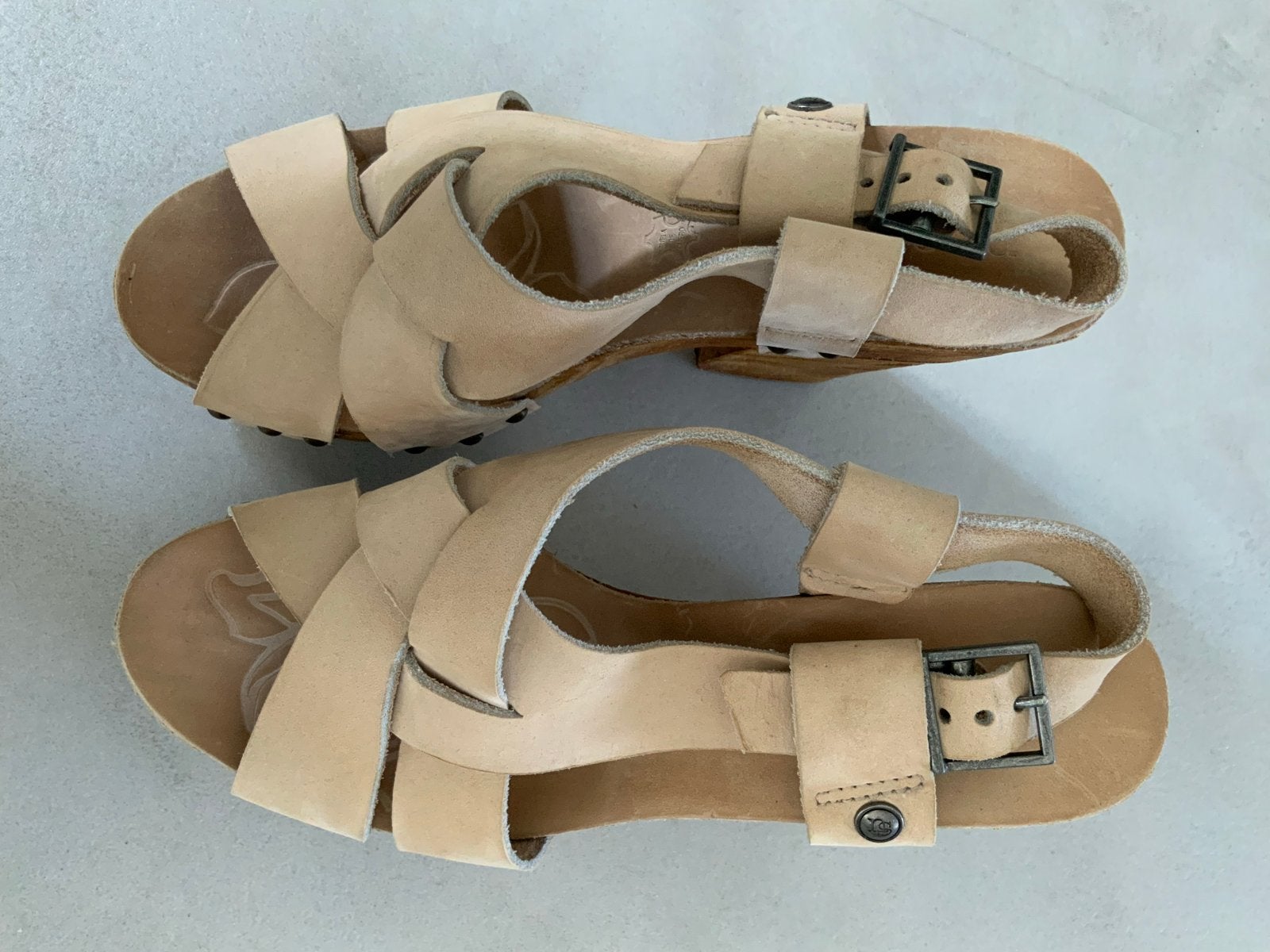 Neosens klomp sandalen, zo goed als nieuw, maat 38, Beige, Zo goed als nieuw, Sandalen of Muiltjes, Ophalen of Verzenden