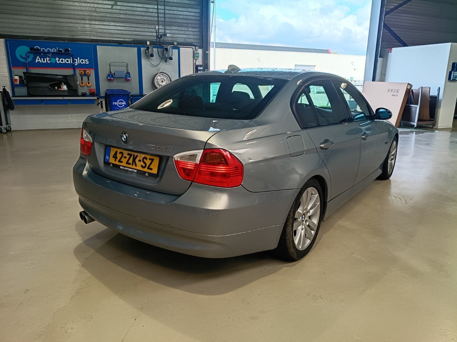 BMW 3-Serie 3.0 I 325 2008 Grijs, Auto's, 745 kg, Achterwielaandrijving, 2996 cc, 75 €/maand