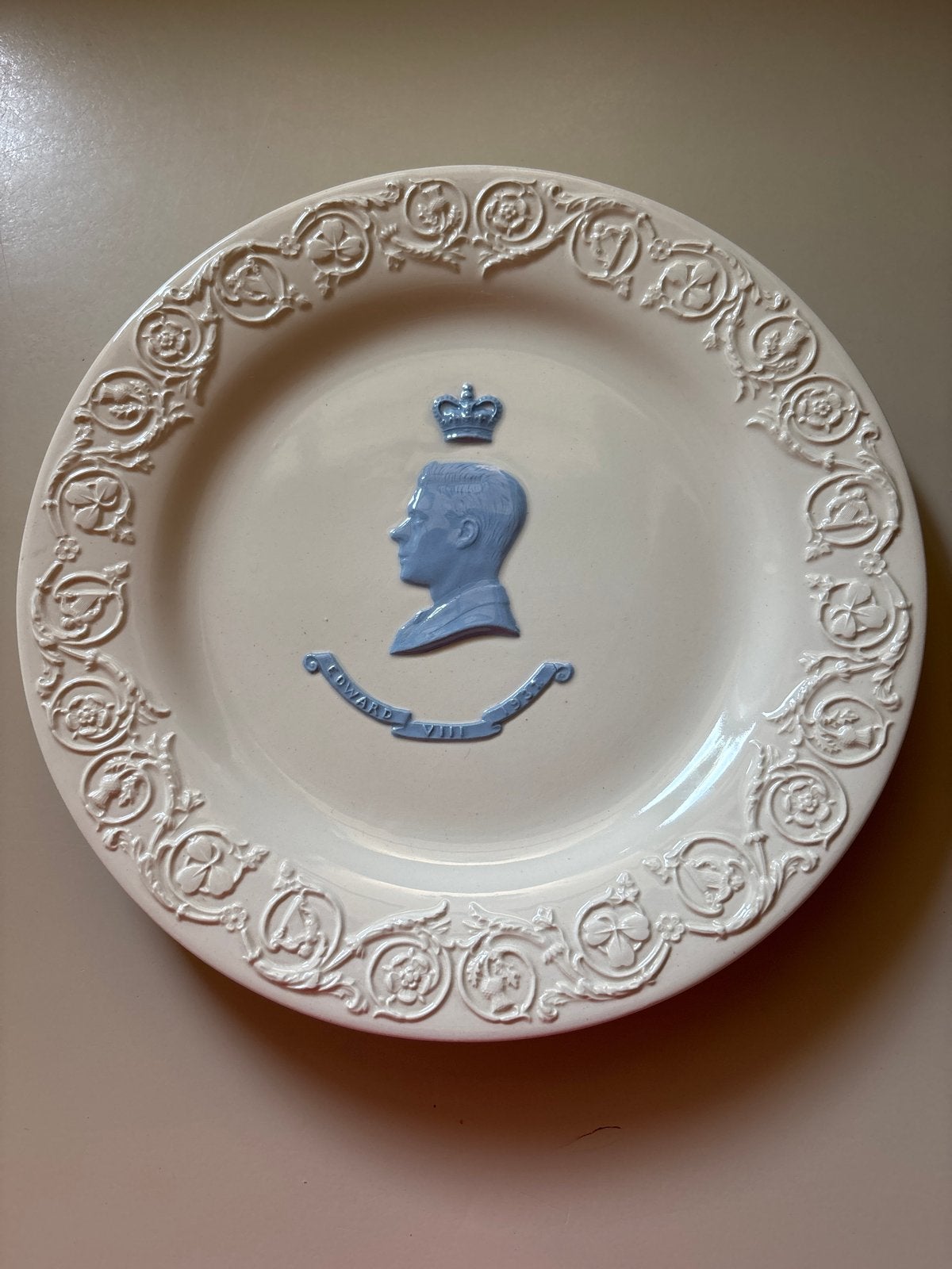 Wedgwood Herdenkingsbord Edward VIII 1937, Antiek en Kunst, Ophalen