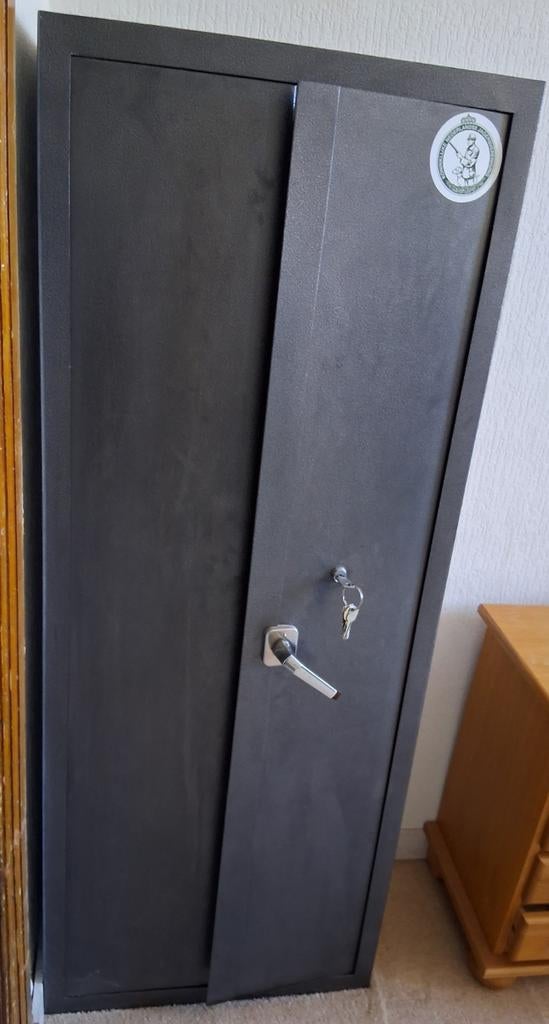 Wapenkluis / Brandkast voor geweren en munitie, Huis en Inrichting, Brandblussers en Brandkasten, Ophalen of Verzenden, Gebruikt