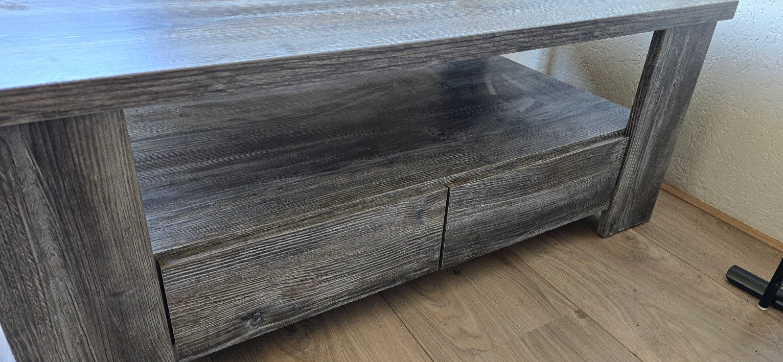 Leuke tafel met 2 lades, opknapper, 50 – 75, Gebruikt, 100 tot 150 cm, Rechthoekig