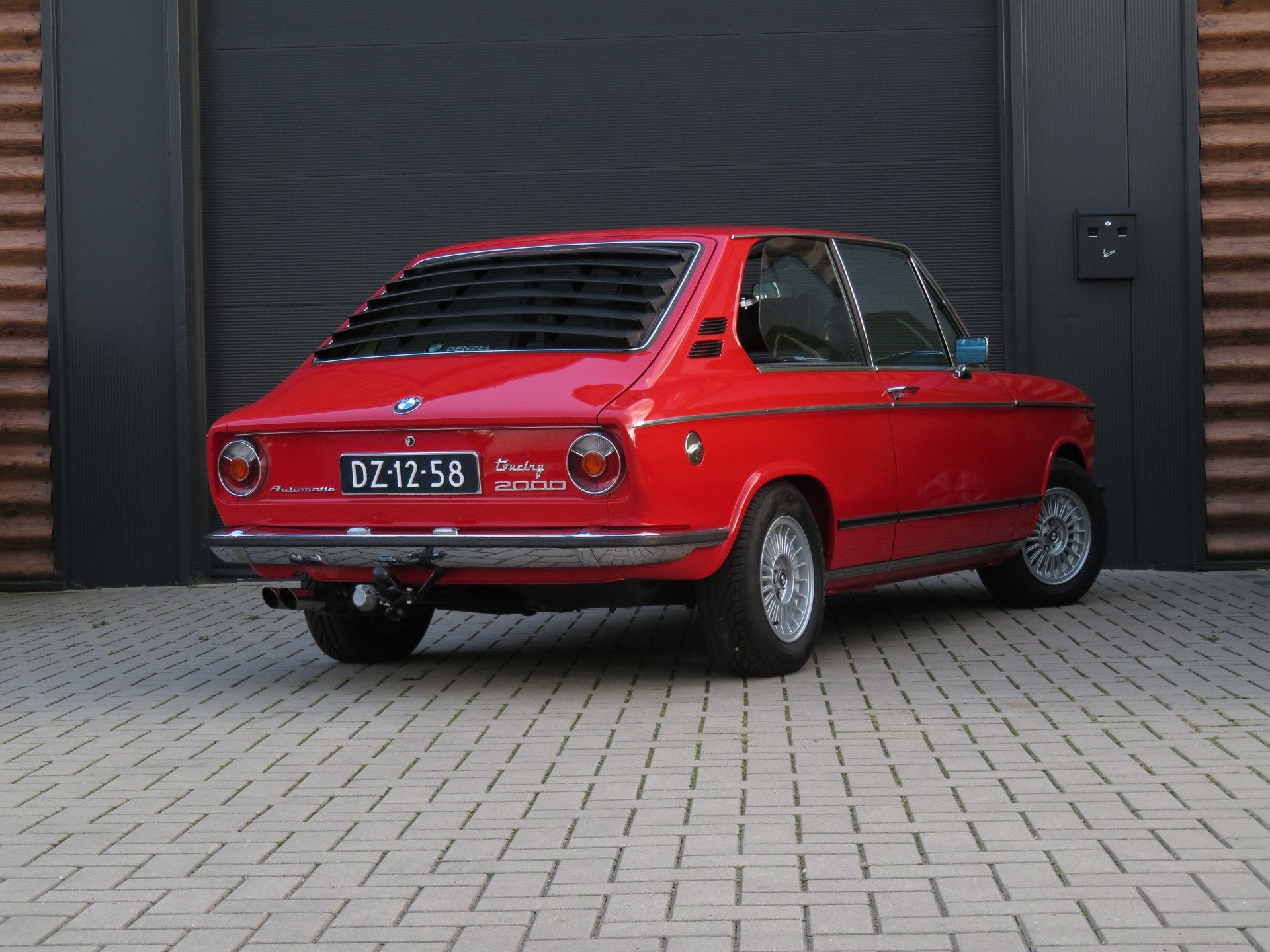 BMW 2000 touring Automaat Body-Off Restauratie Oldtimer, foto 2