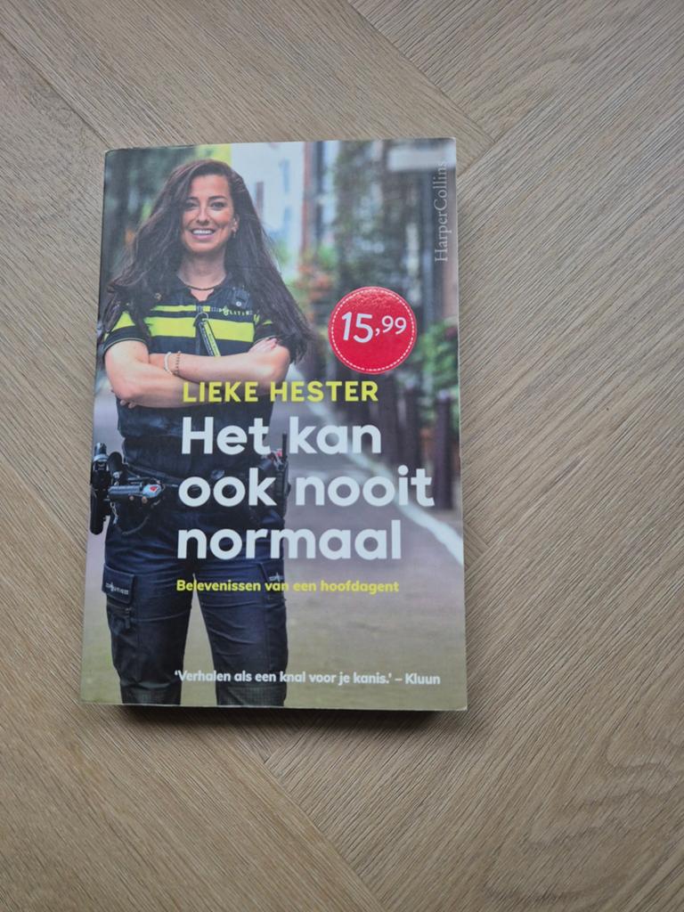 Lieke Hester - Het kan ook nooit normaal, Ophalen of Verzenden, Zo goed als nieuw, Lieke Hester