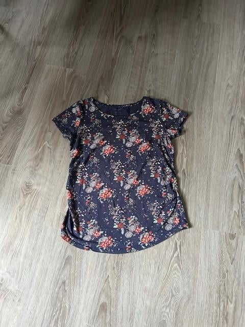 zwanger 18 – ESMARA gebloemd truitje korte mouw maat medium, Kleding | Dames, Positiekleding, Ophalen of Verzenden, Gedragen, Maat 38/40 (M)