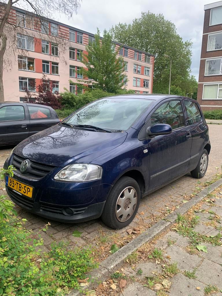 Volkswagen Fox: met wat liefde en geld weer prima!, Auto's, Voorwielaandrijving, 4 cilinders, Origineel Nederlands, Handgeschakeld