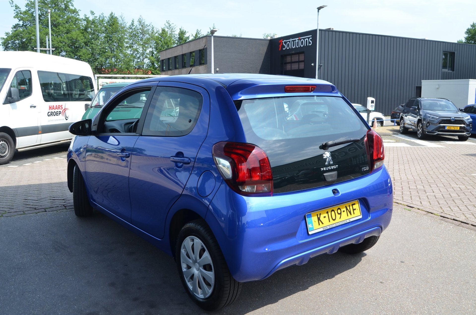 Peugeot 108 1.0 e-VTi Active|LED|AIRCO|DAB|5 DEURS|LMWIELEN|, Auto's, Peugeot, Voorwielaandrijving, Dealer onderhouden, Stof, Gebruikt