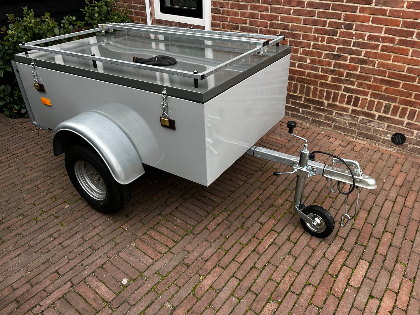 Zeer nette compacte aanhanger, Auto diversen, Aanhangers en Bagagewagens, Ophalen, Zo goed als nieuw