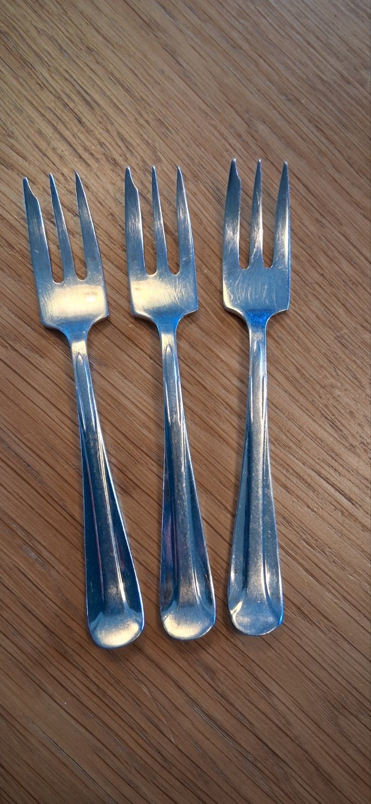 3 Sola gebaksvorkjes model 1400, Sola, Gebaksvork, Los bestek, Ophalen of Verzenden