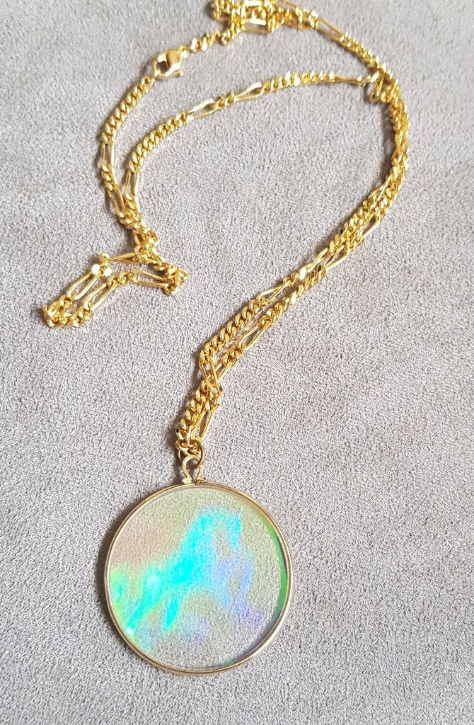 Mooie vintage ketting met hologram hanger, Ophalen, Zo goed als nieuw, Goud, Overige materialen