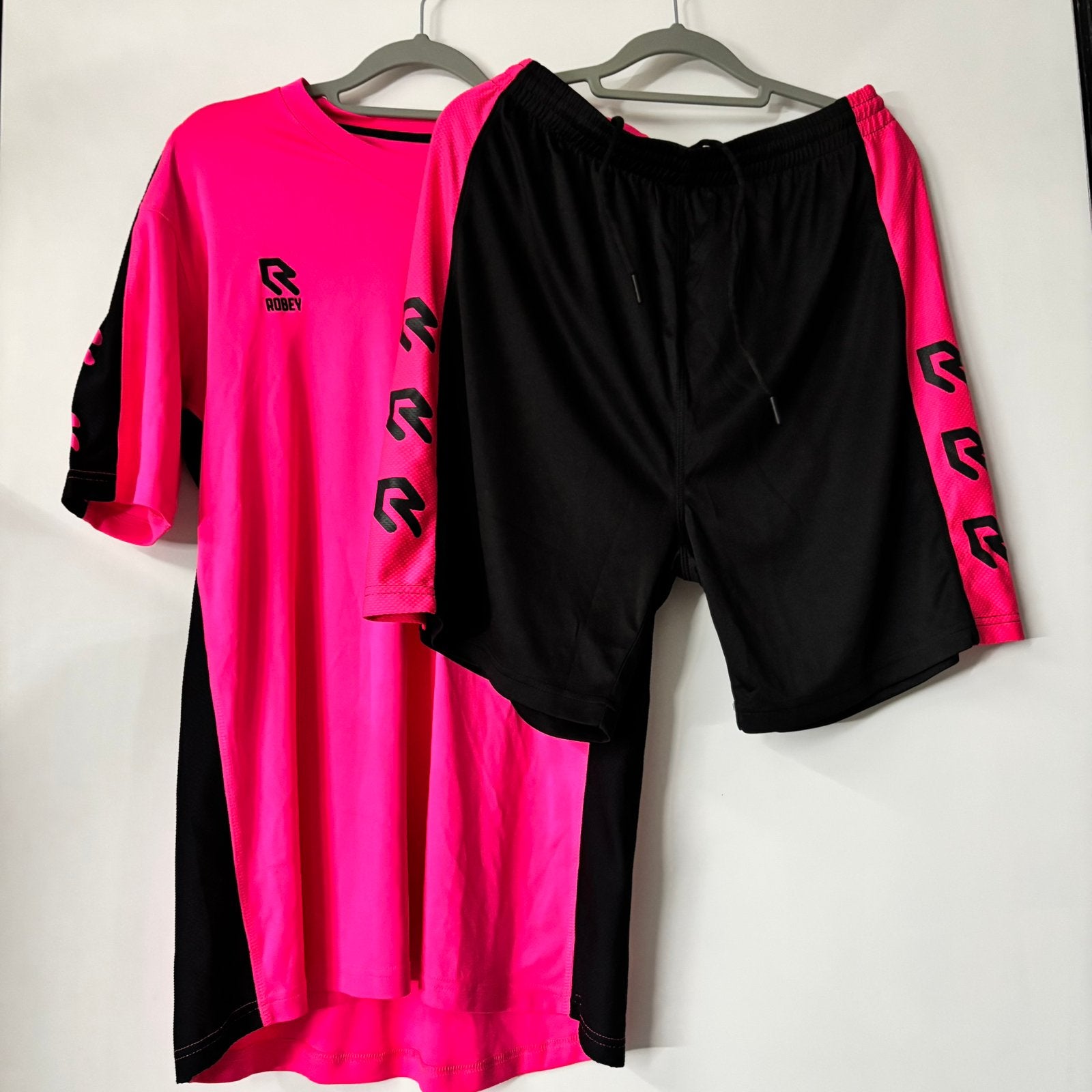 Robey voetbalset, Verzenden, Maat 56/58 (XL), Zo goed als nieuw, Roze