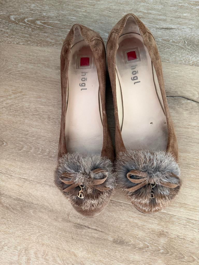 Bruine ballerina’s met bontje maat 6,5, Kleding | Dames, Ophalen of Verzenden, Zo goed als nieuw, Bruin