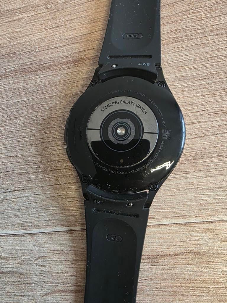 Samsung Watch 4 Classic met screenprotector glas, Zwart, Samsung ⌚️, Ophalen of Verzenden, Zo goed als nieuw