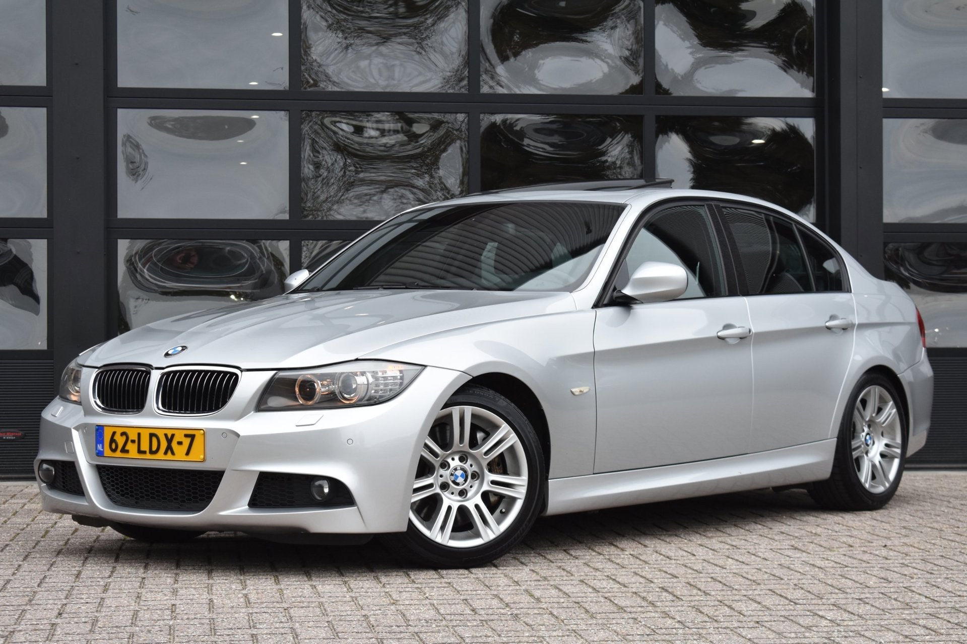 BMW 3-serie 330i '09 Xenon M Pakket Leder Clima Cruise Inrui, Automaat, Achterwielaandrijving, Gebruikt, Zwart