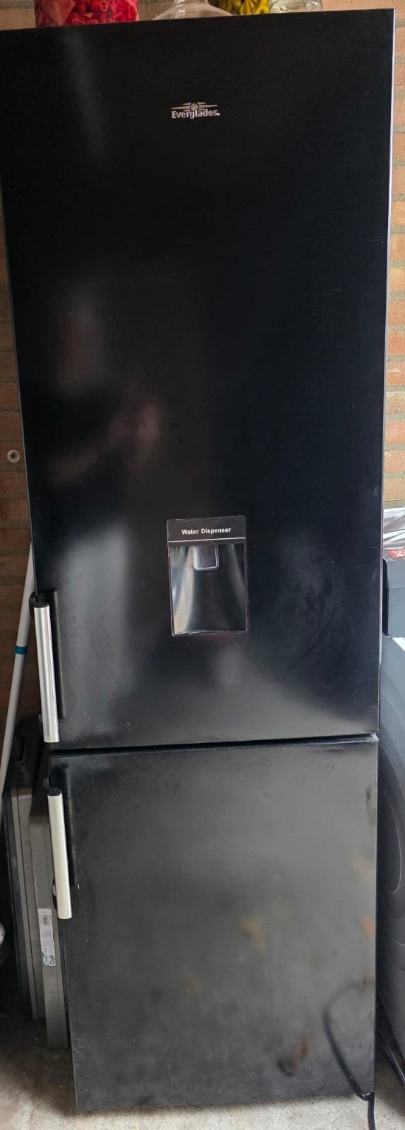 Everglades Koel-vriescombinatie met waterdispenser, Witgoed en Apparatuur, Ophalen, Gebruikt, 200 liter of meer, Met aparte vriezer