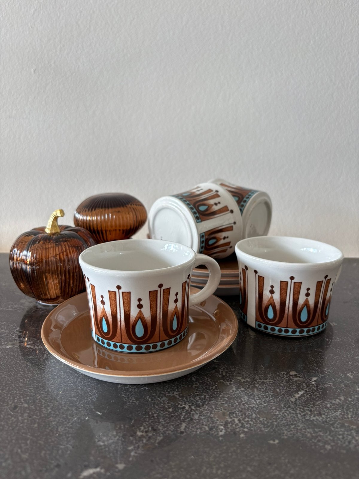 Set van 4 kop en schotel - Barker Bros, Ophalen