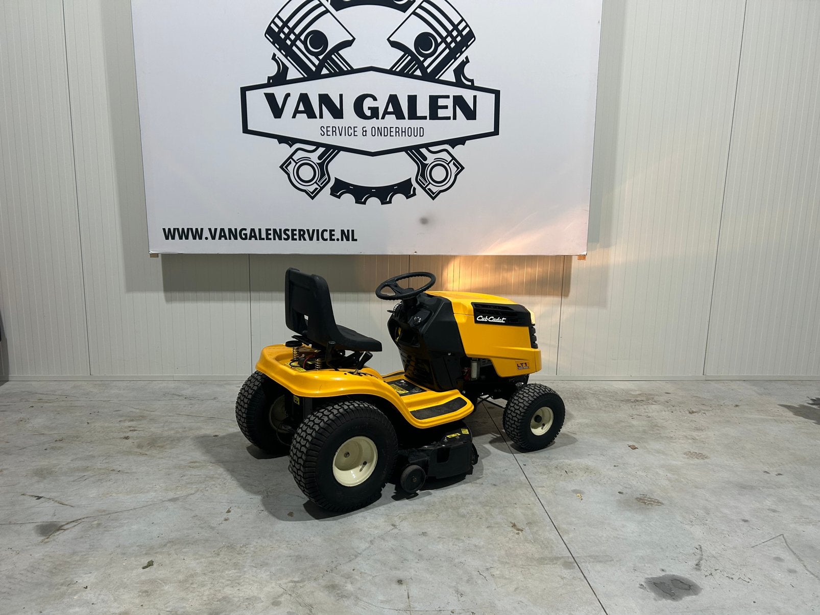 Cub cadet zitmaaier, Ophalen of Verzenden, Zo goed als nieuw, 50 cm of meer