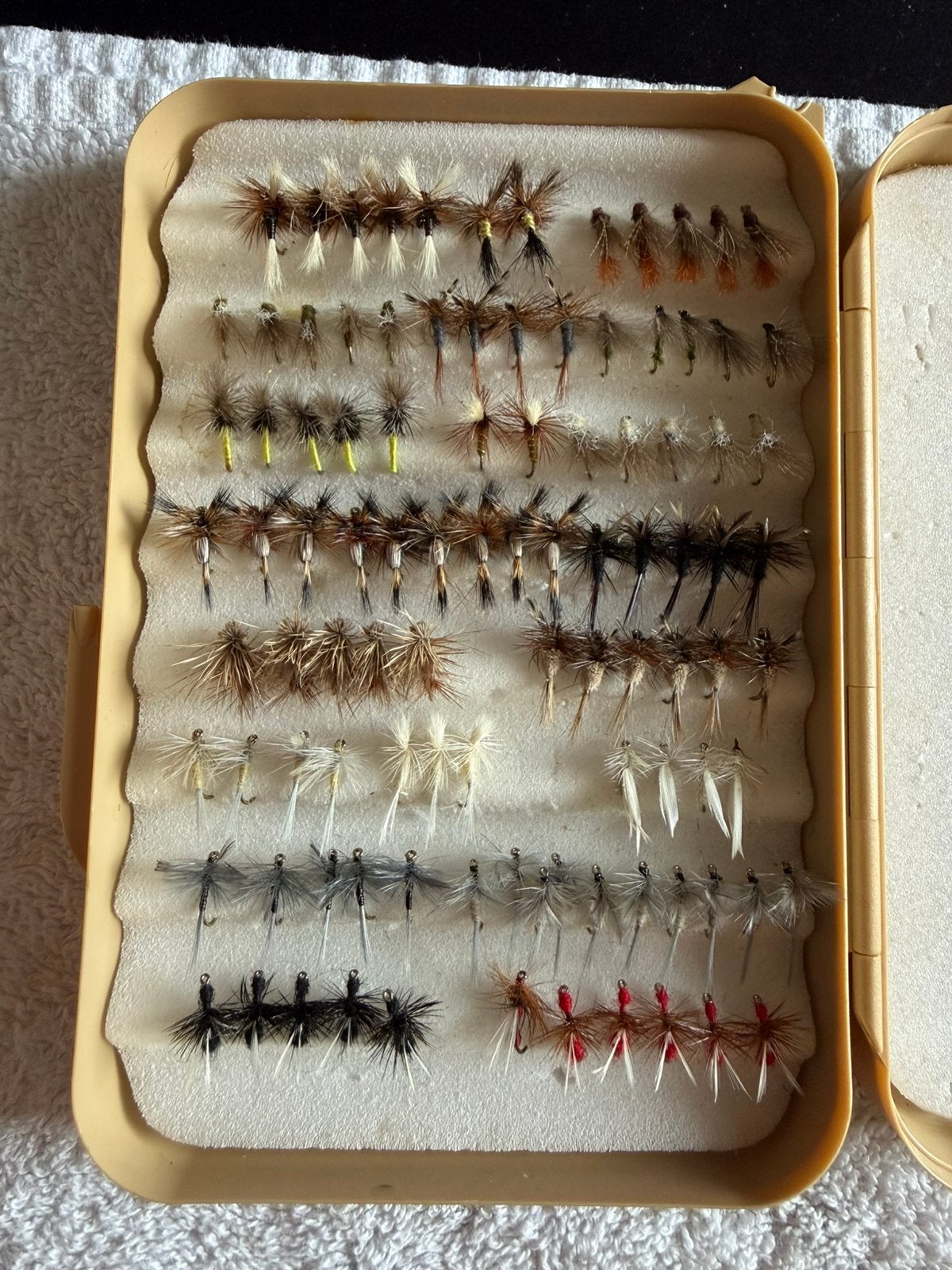 100 kleine droge vliegen A-kwaliteit forel voorn dry flies, Ophalen of Verzenden, Nieuw, Overige typen