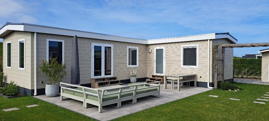 chalet met plaats aan het Grevelingenmeer, Caravans en Kamperen, Stacaravans, Tot en met 4
