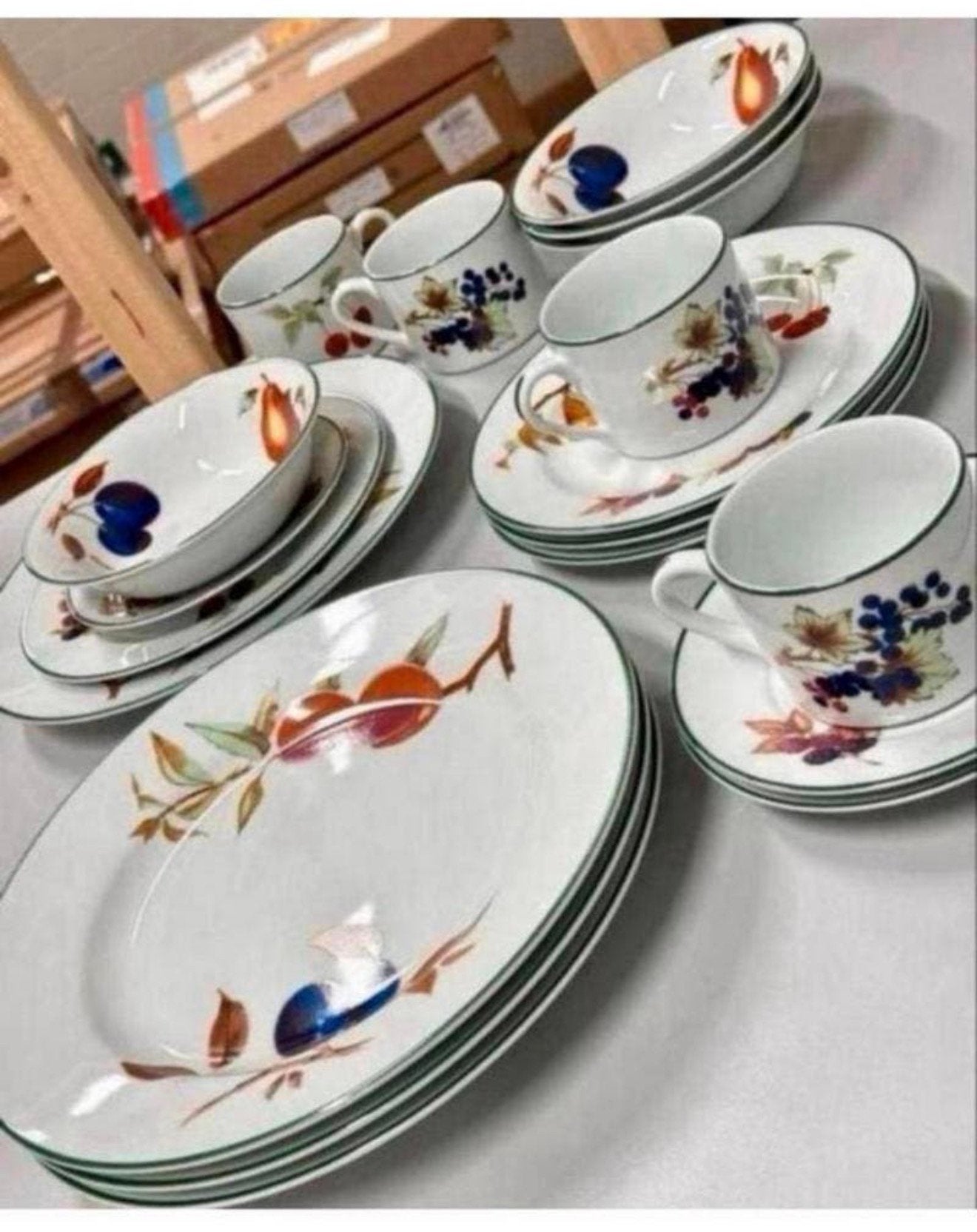 Royal Worcester Evesham Vale - 20 delig servies - Tableware, Antiek en Kunst, Ophalen of Verzenden