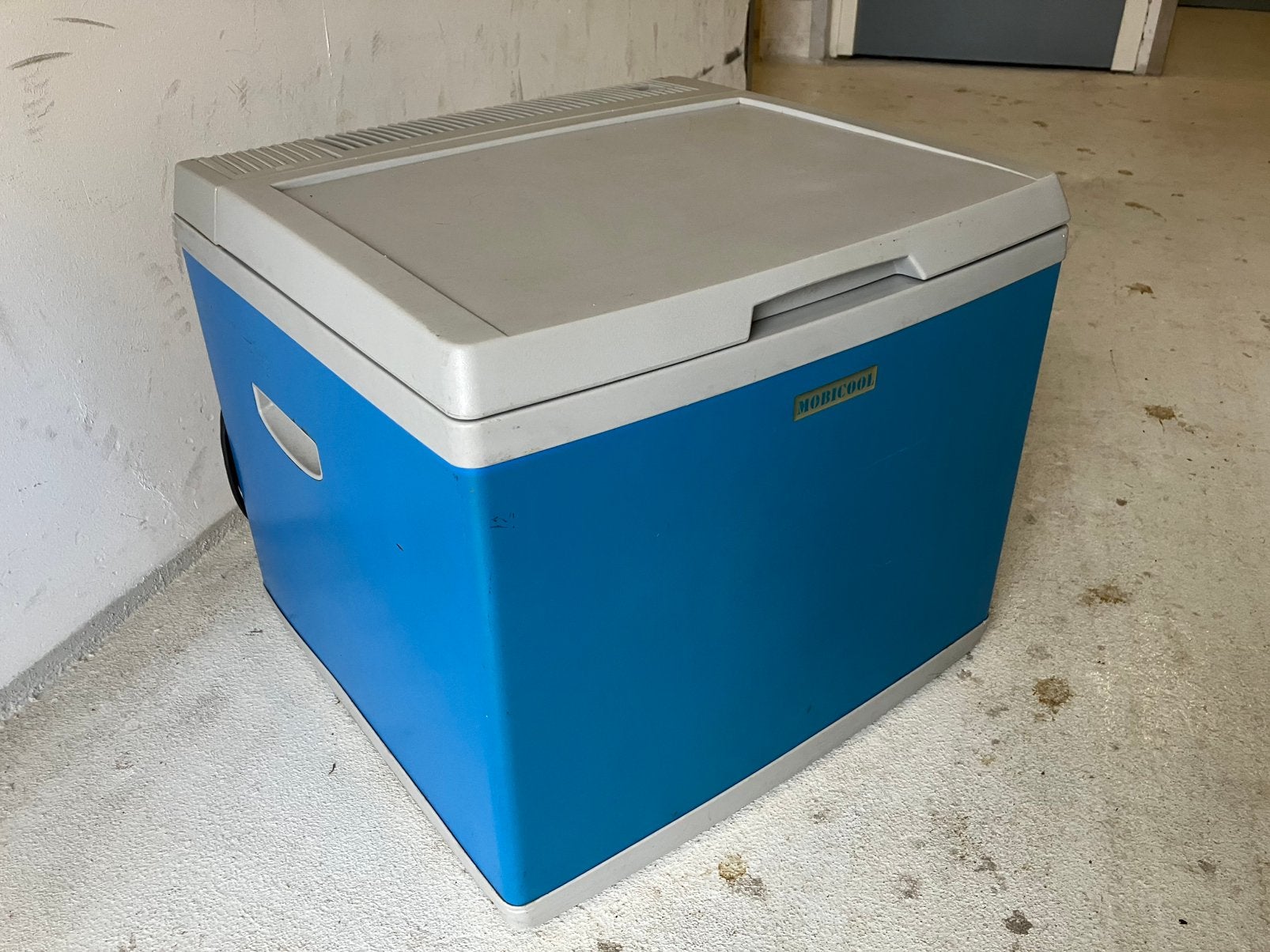 Mobicool C40 koelbox 220v, Ophalen, Zo goed als nieuw, Elektrisch
