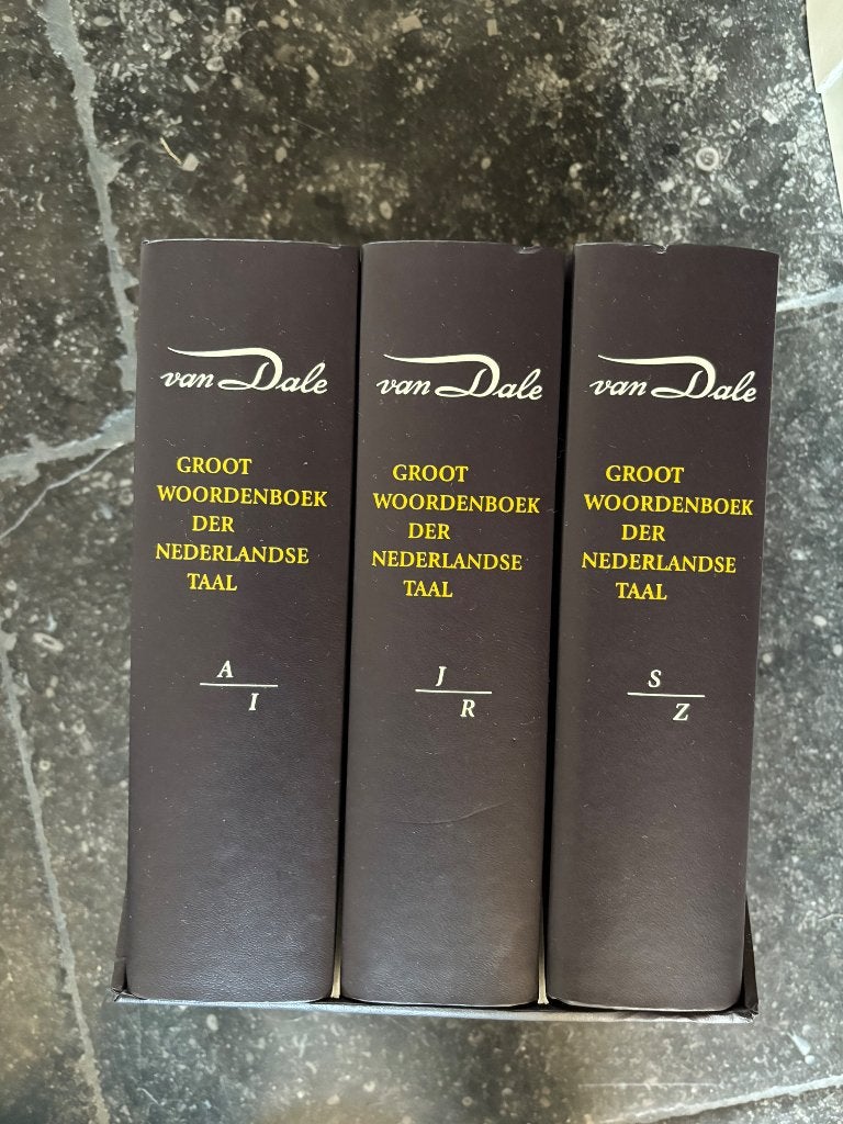 Dikke van Dale 13de editie, Van Dale, Nederlands, Ophalen of Verzenden, Zo goed als nieuw