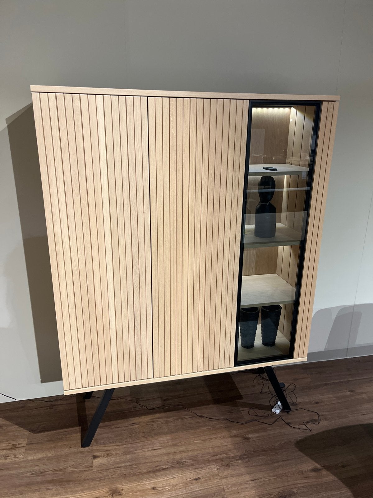 Piet Klerkx Dison Wandkast - Showroommodel Sale, Huis en Inrichting, Ophalen, Eikenhout, Zo goed als nieuw, Minder dan 150 cm