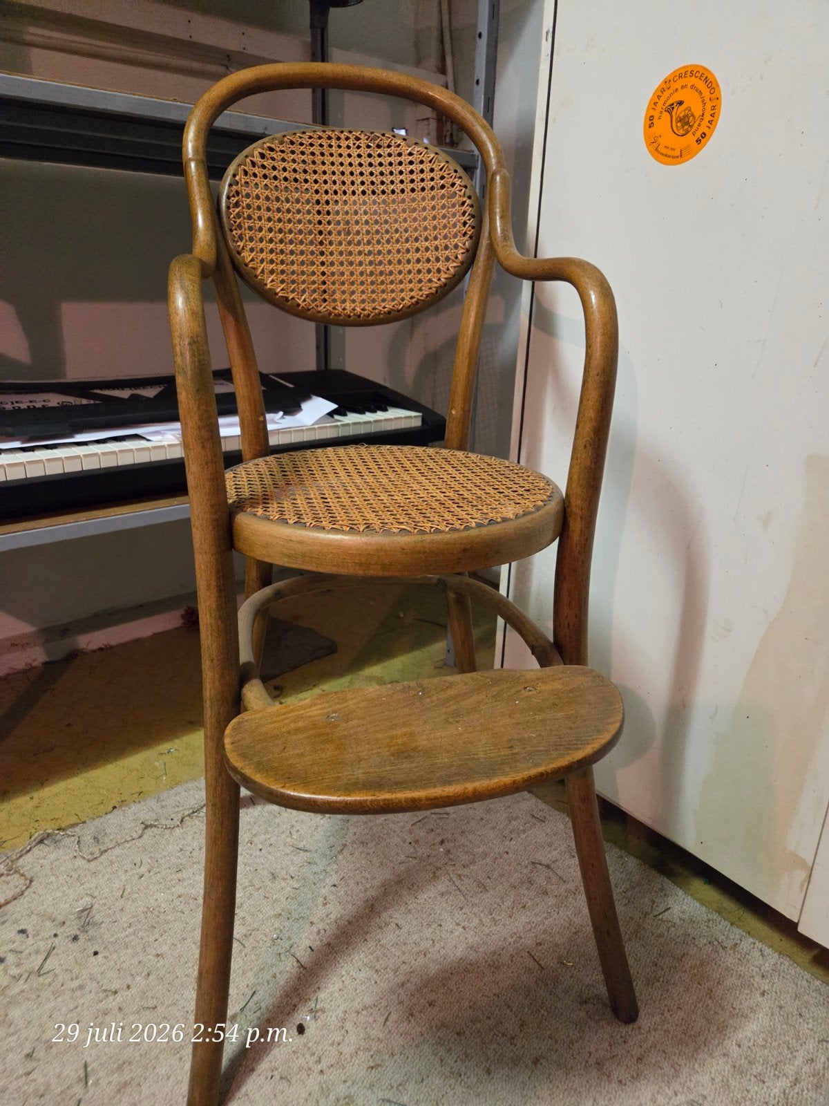 Vintage Thonet stijl kinderstoel met webbing, Ophalen