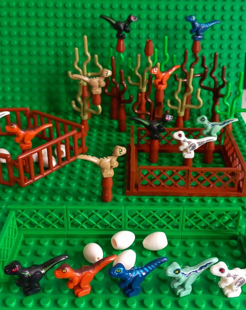 Lego dino baby dino's jurassic parc en  kippen, Ophalen of Verzenden, Zo goed als nieuw, Accessoire, Lego