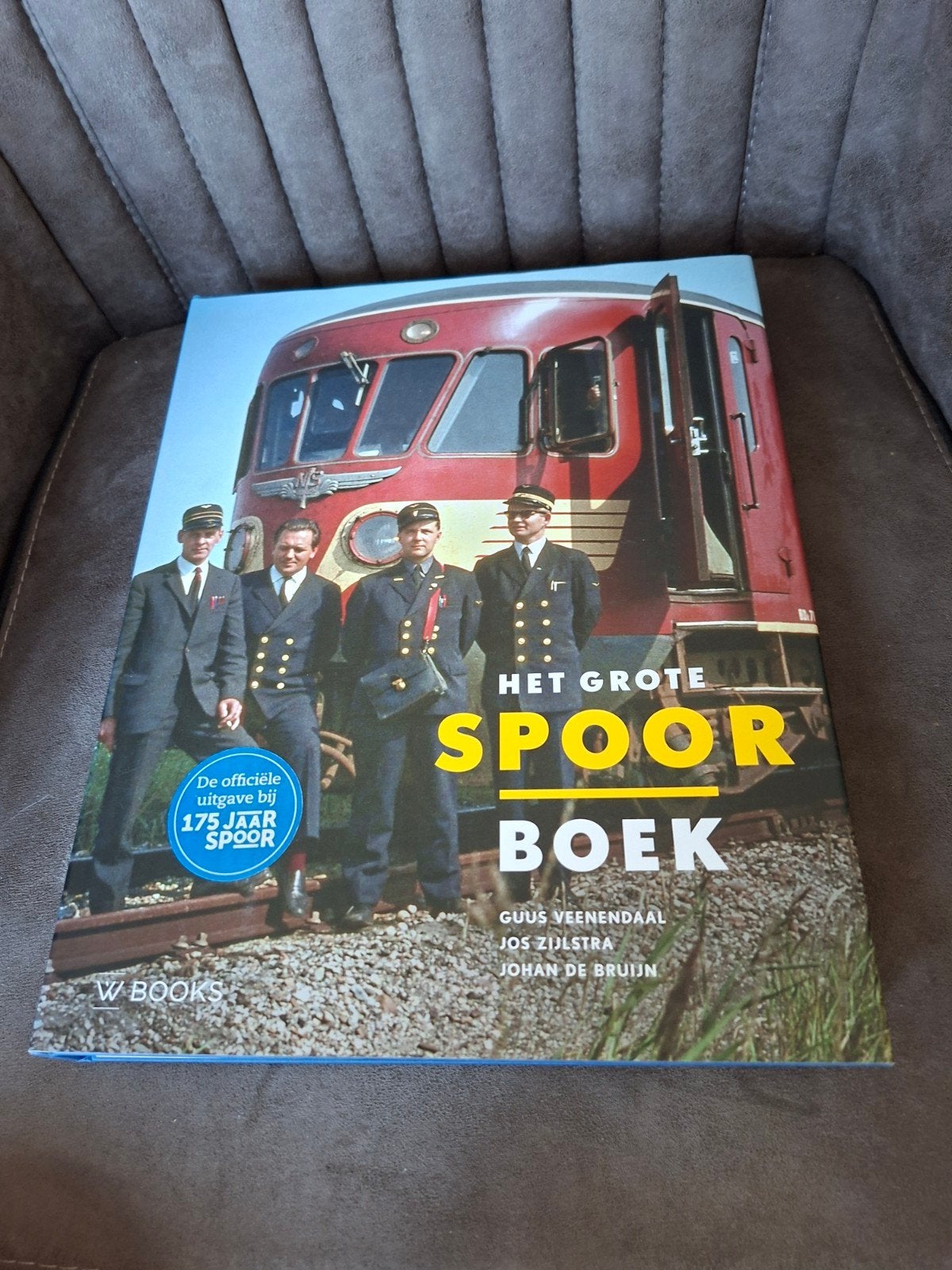 Het Grote Spoor Boek - 175 jaar spoorwegen, Ophalen of Verzenden, Zo goed als nieuw, Guus Veenendaal, Jos Zijlstra, Johan de Bruijn