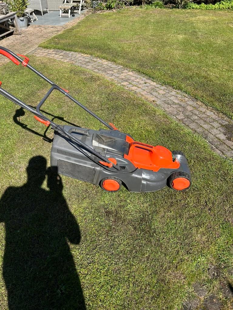 Grasmaaier  Flymo Pac a Mow. Prima staat., Ophalen, Cirkelmaaier, Elektrische grasmaaier, Zo goed als nieuw