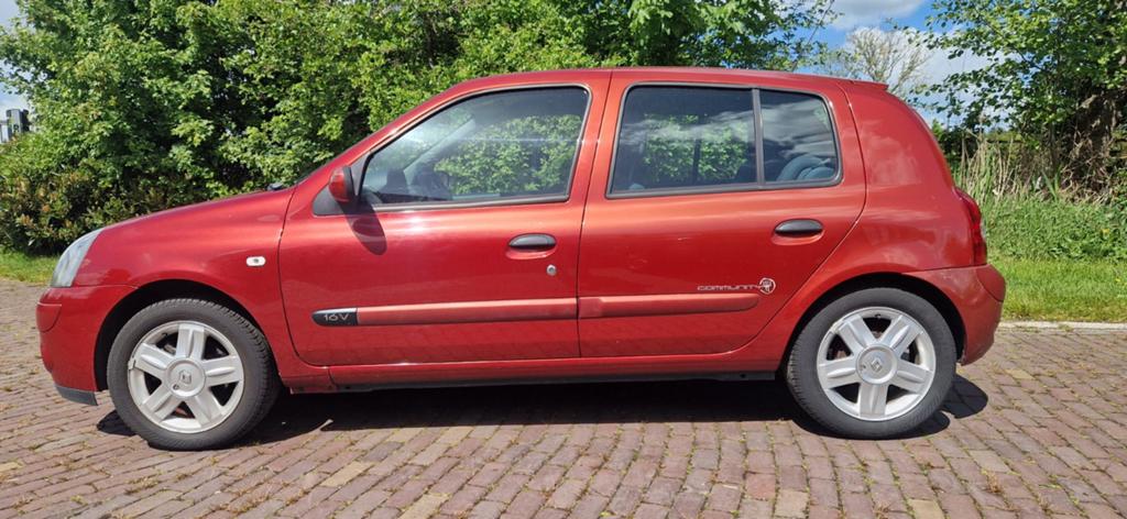 Renault Clio 1.2i 16V 5 drs 2006 122.000km!! Airco, Voorwielaandrijving, 74 pk, 31 €/maand, 4 cilinders
