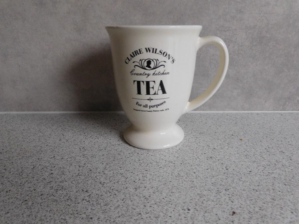 Mok Tea Claire Wilson, Ophalen of Verzenden, Zo goed als nieuw, Overige stijlen, Kop(pen) en/of Schotel(s)