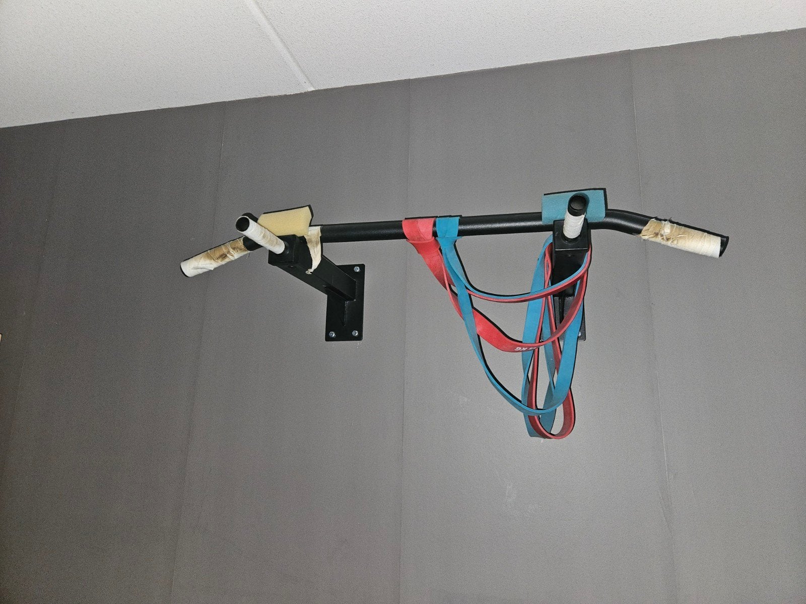 Pull-up stang met weerstandsbanden, Ophalen