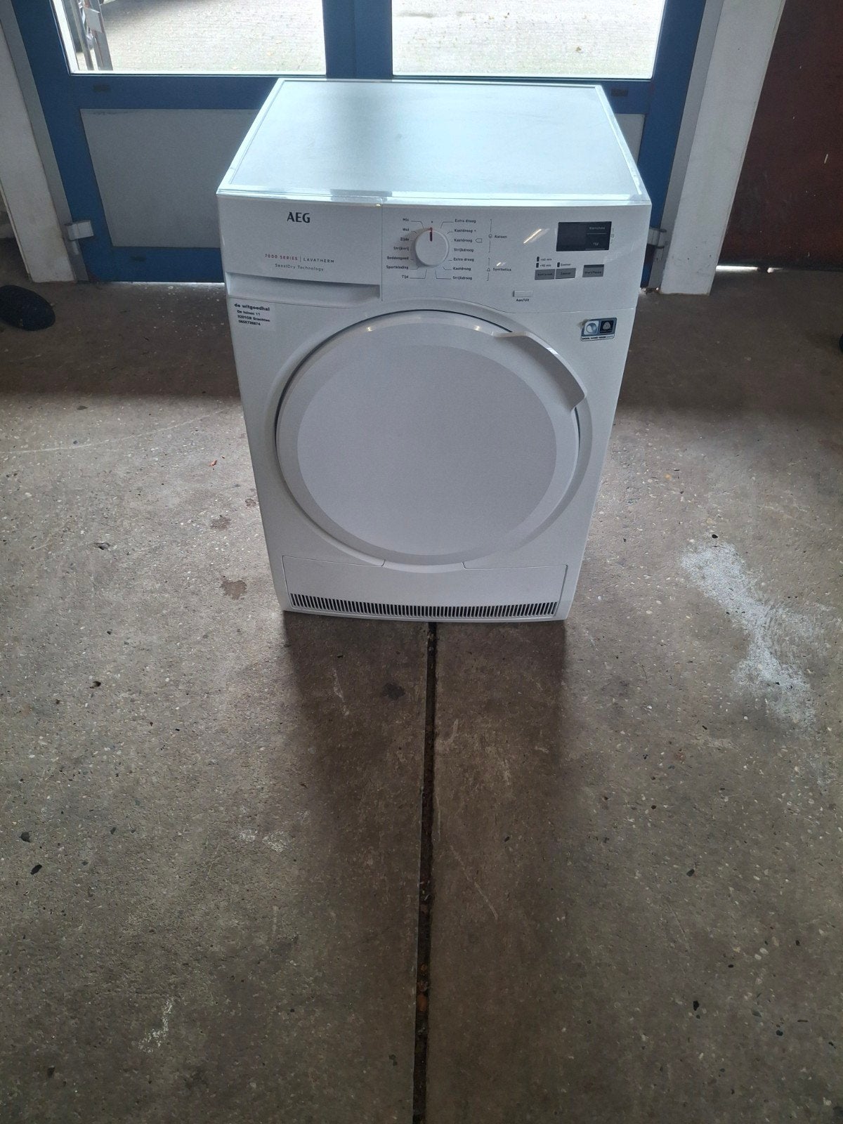 Foto 2 van AEG Lavatherm 7000 Series SensiDry warmtepompdroger
