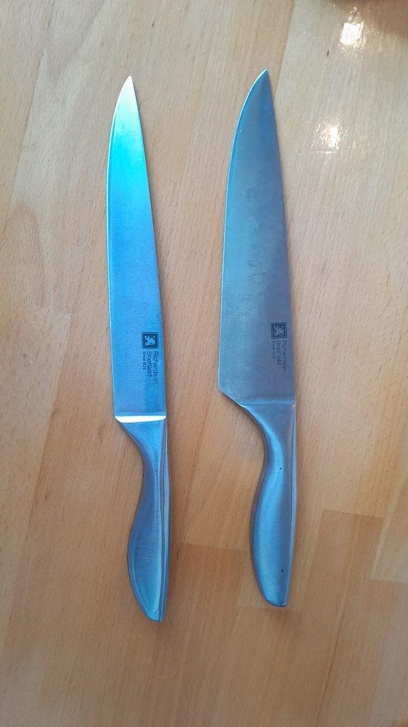 2 keukenmessen, Huis en Inrichting, Ophalen of Verzenden, Zo goed als nieuw
