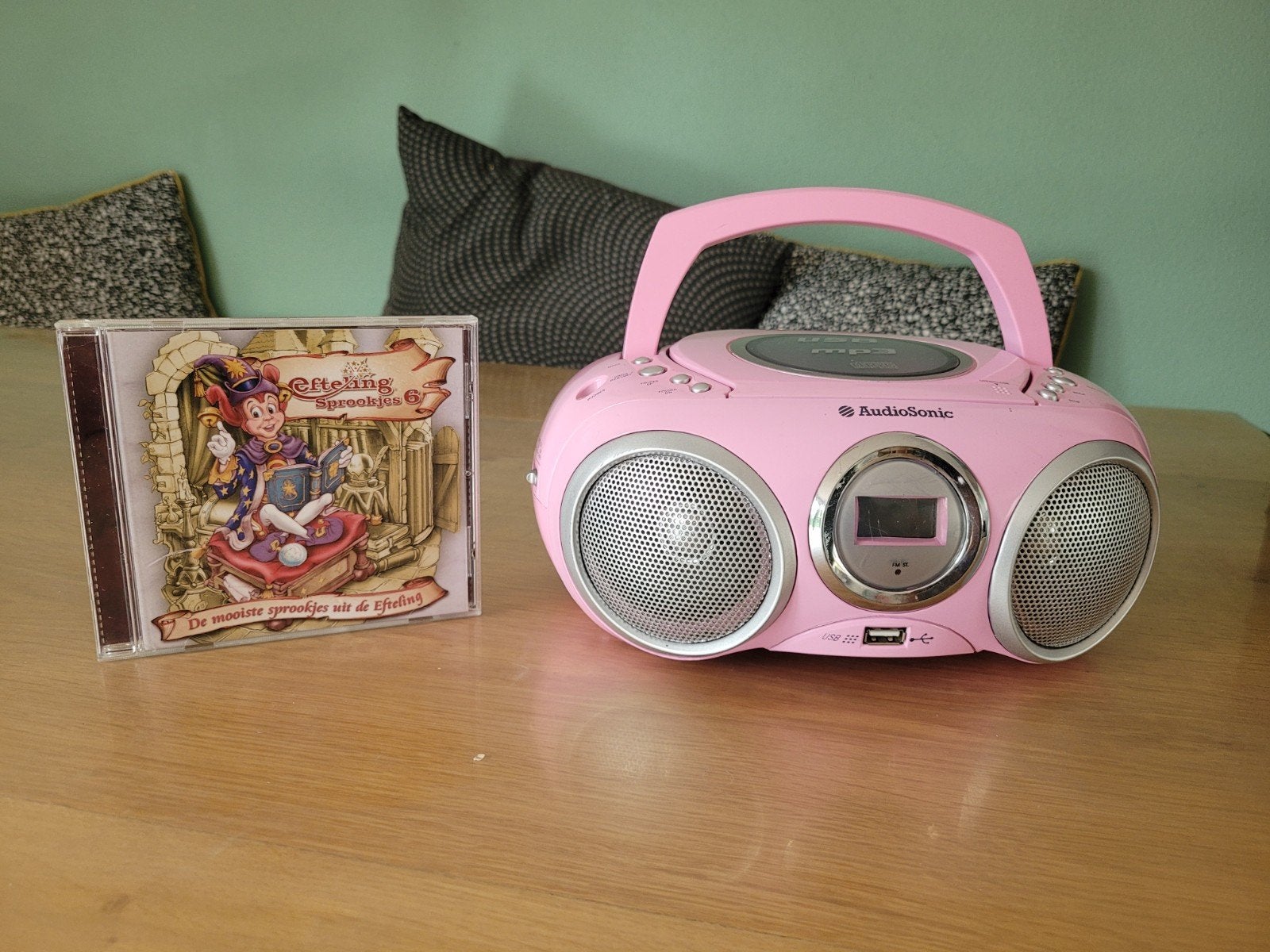 Roze Audiosonic draagbare radio/CD/MP3 speler, Audio, Tv en Foto, Ophalen of Verzenden, Gebruikt, Radio, Met cd-speler