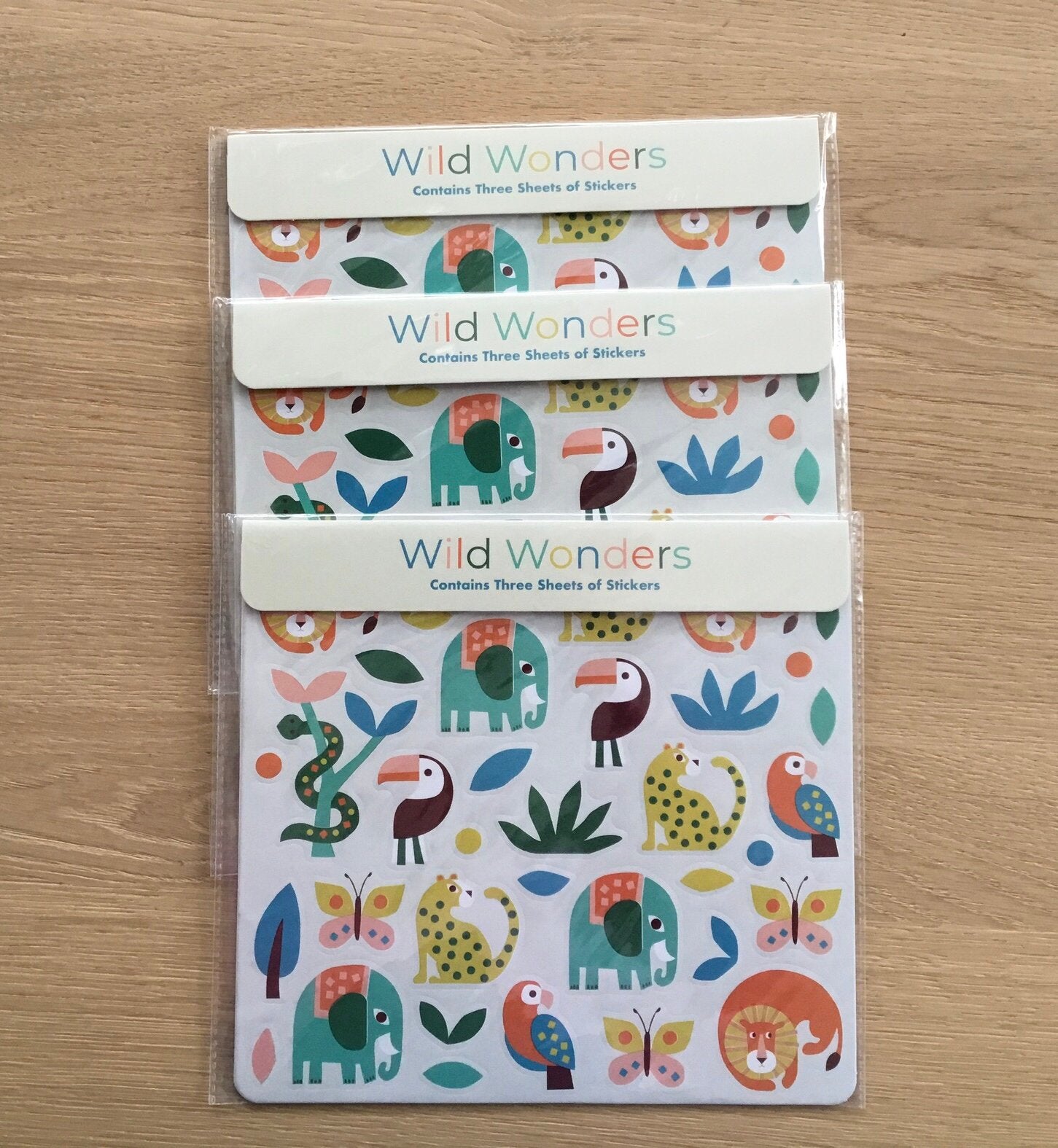 Stickervellen van Wild Wonders.( 3 vellen in een pakje), Ophalen of Verzenden, Nieuw