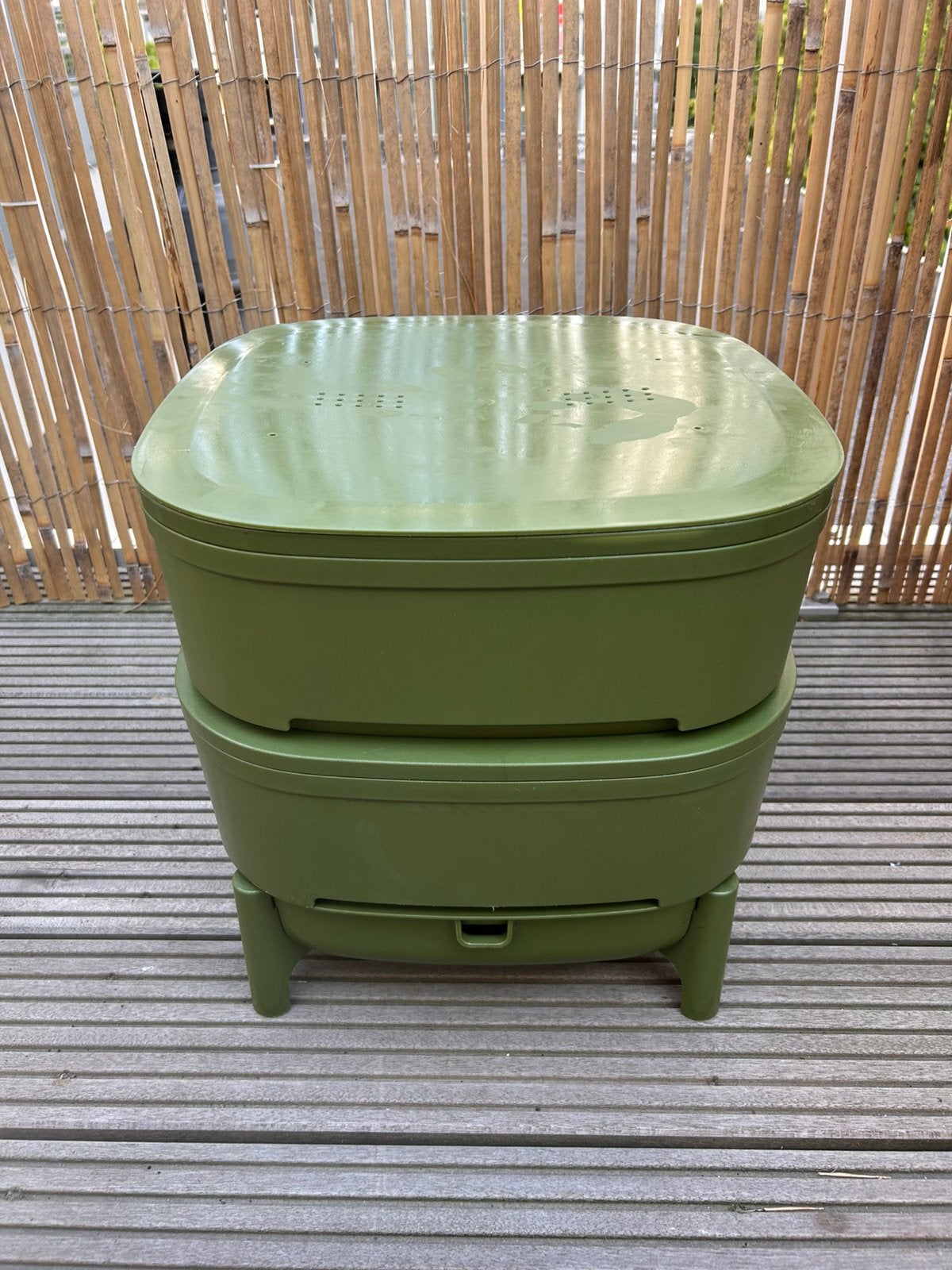 Plastia wormenhotel, Ophalen, Compostbak