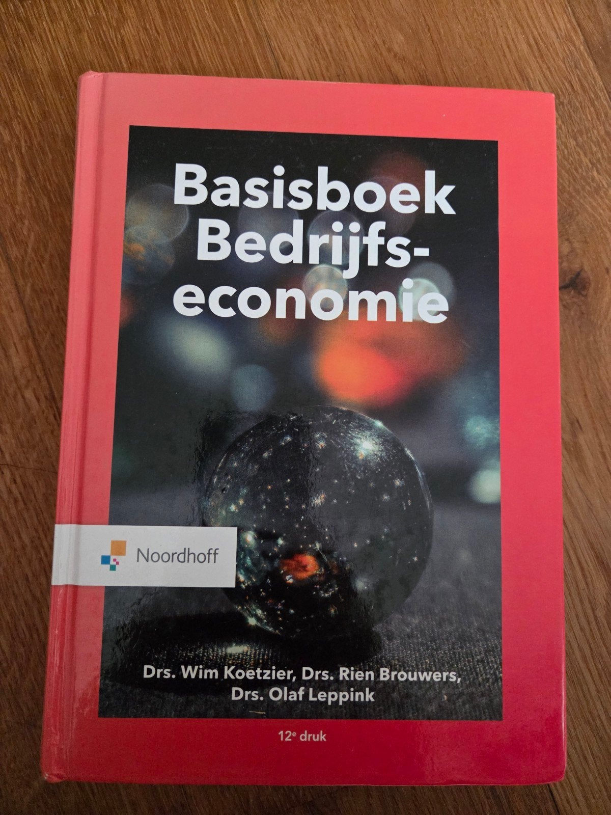 Basisboek Bedrijfseconomie - 12e druk, Boeken, Drs. Wim Koetzier, Drs. Rien Brouwers, Drs. Olaf Leppink, Zo goed als nieuw, Gamma