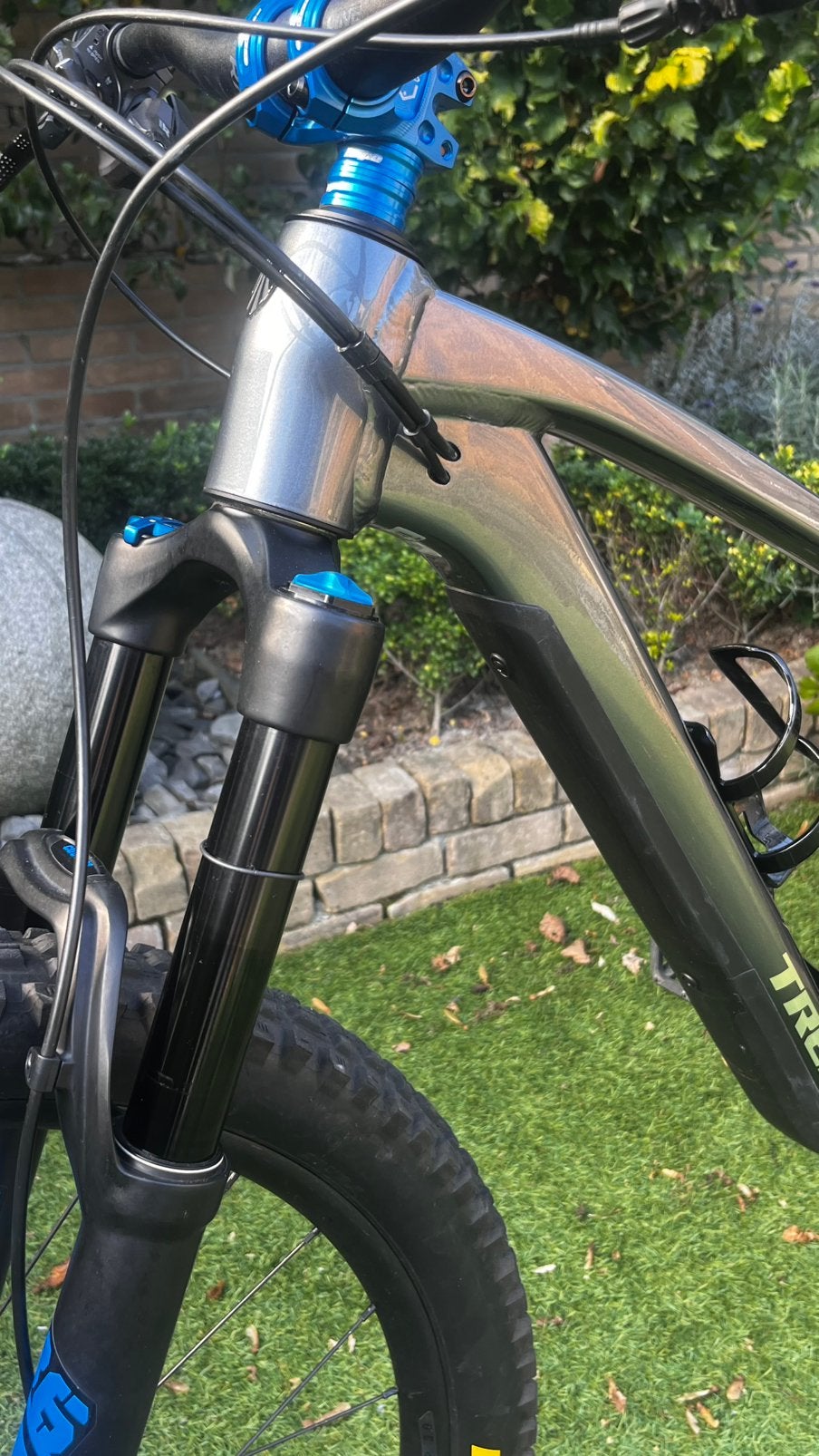 Foto 6 van Trek fuel ex 8 gen 6 maat L full suspension mtb